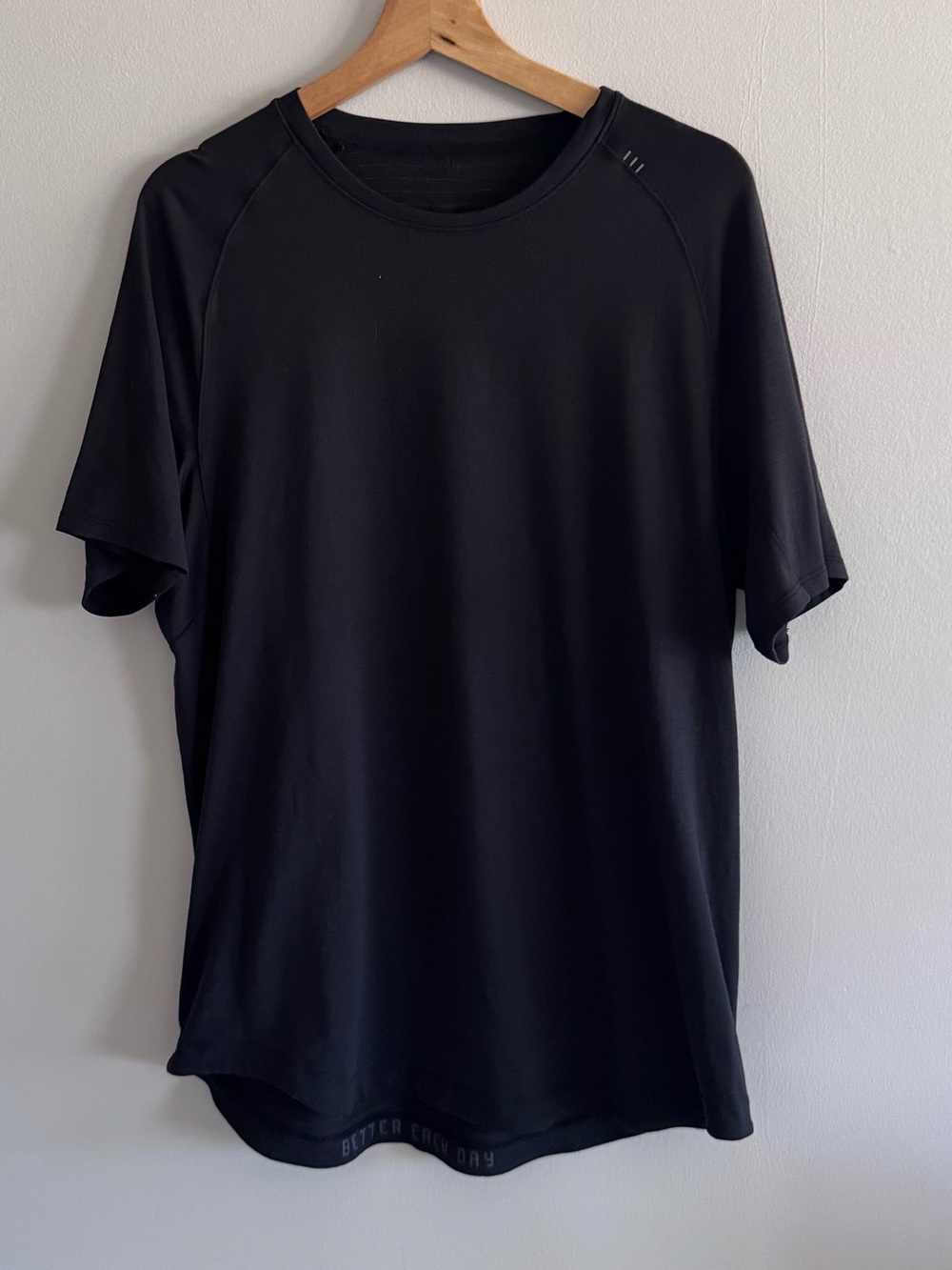 Lululemon Men's Metal Vent Tech Short-Sleeve Shirt